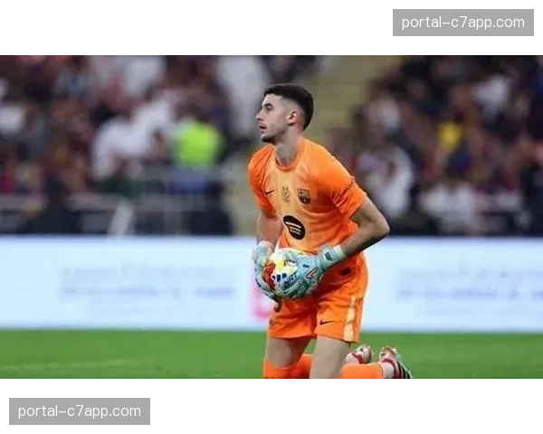 数据复盘巴萨防守漏洞:后腰缺乏纯防守型球员导致隐患。 数据复盘巴萨防守漏洞:后腰缺乏纯防守型球员导致隐患。