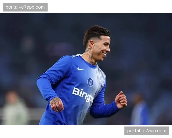 切尔西四连败暴露更衣室危机,恩佐公开质疑战术加剧内部动荡 切尔西四连败暴露更衣室危机,恩佐公开质疑战术加剧内部动荡